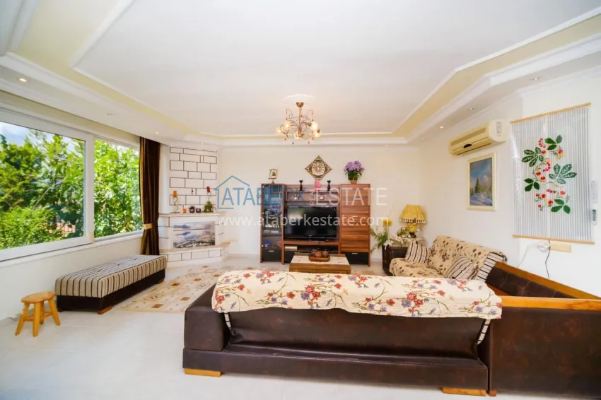 Purchase Villa 3+1 by the sea in Konakli — furnished, for a residence permit, with an excellent location 3 