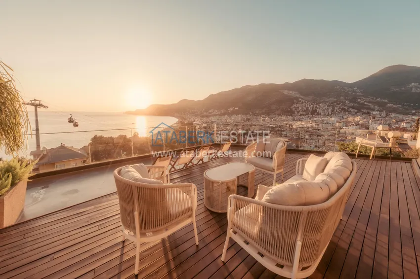 Apartments with panoramic views from the developer in the historic heart of Alanya. Property for a residence permit 11 