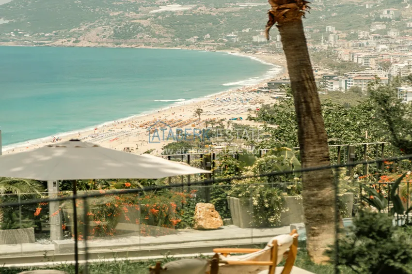 Apartments with panoramic views from the developer in the historic heart of Alanya. Property for a residence permit 12 