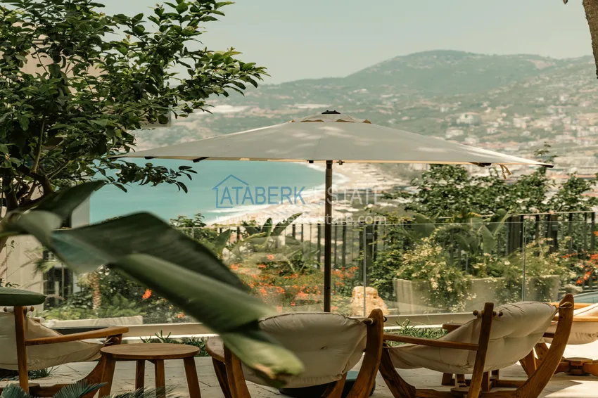 Apartments with panoramic views from the developer in the historic heart of Alanya. Property for a residence permit 13 