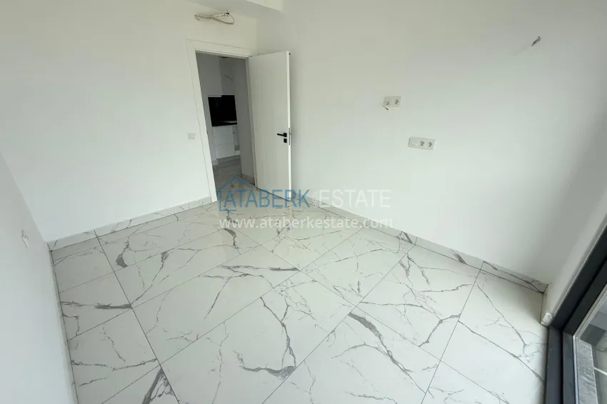 Purchase Good price! Apartment 1+1 in Mahmutlar — property under a residence permit with mountain views 10