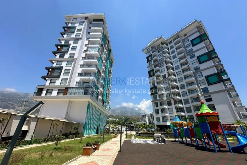 Good price! Apartment 1+1 in Mahmutlar — property under a residence permit with mountain views 11