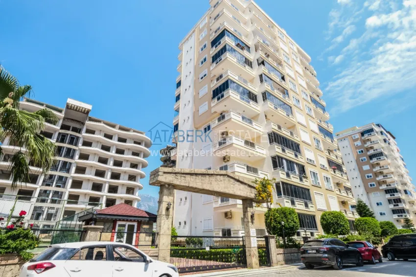 Furnished apartment with mountain views in Mahmutlar 1 