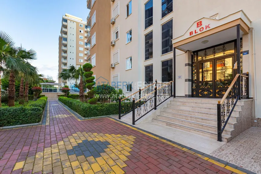 Furnished apartment with mountain views in Mahmutlar 9 