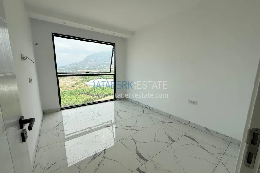 Purchase Good price! Apartment 1+1 in Mahmutlar — property under a residence permit with mountain views 8