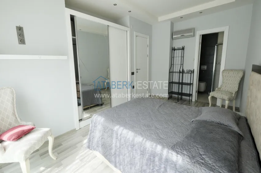 Purchase Garden duplex 3+1 in Kargicak with furniture - property under citizenship 11 