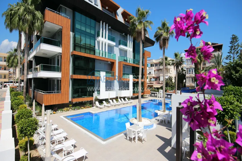 Elite 3+1 penthouse in Oba - a two-level apartment with a luxurious interior 1 