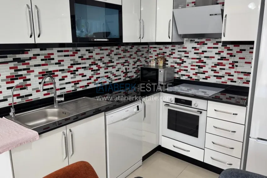 Purchase Furnished penthouse with views in a complex on the main street of Mahmutlar district 21 