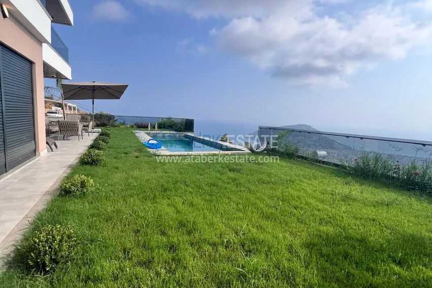 Luxury villa in Alanya, Bektash district - real estate for citizenship and residence permits 1 