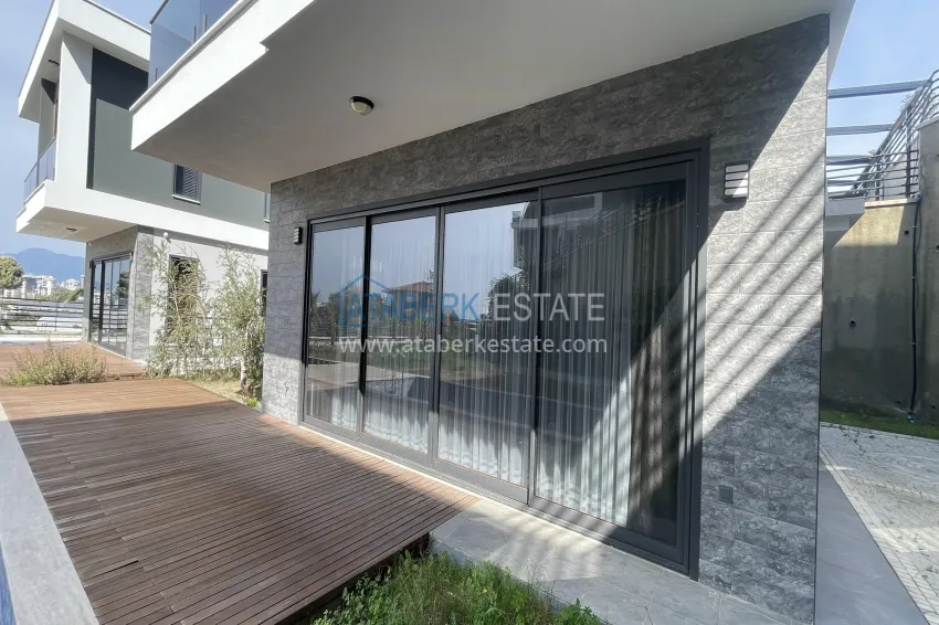 Elite 3+1 villa in Kargicak — two-level furnished in a cottage complex 5 