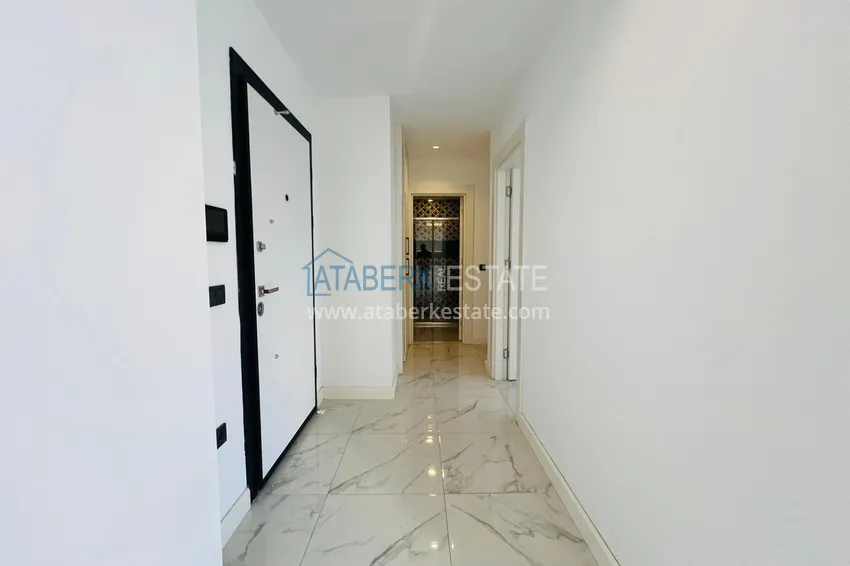 Purchase  2+1 apartment from an investor in a complex under construction, Alanya center — Cleopatra beach area 1 