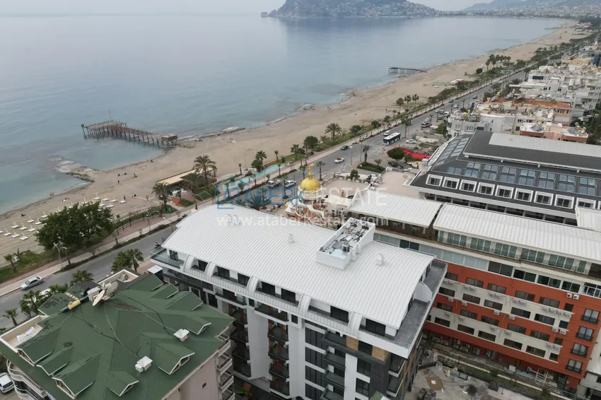 1+1 apartment with sea view in a complex on the beachfront in the Oba area 3 