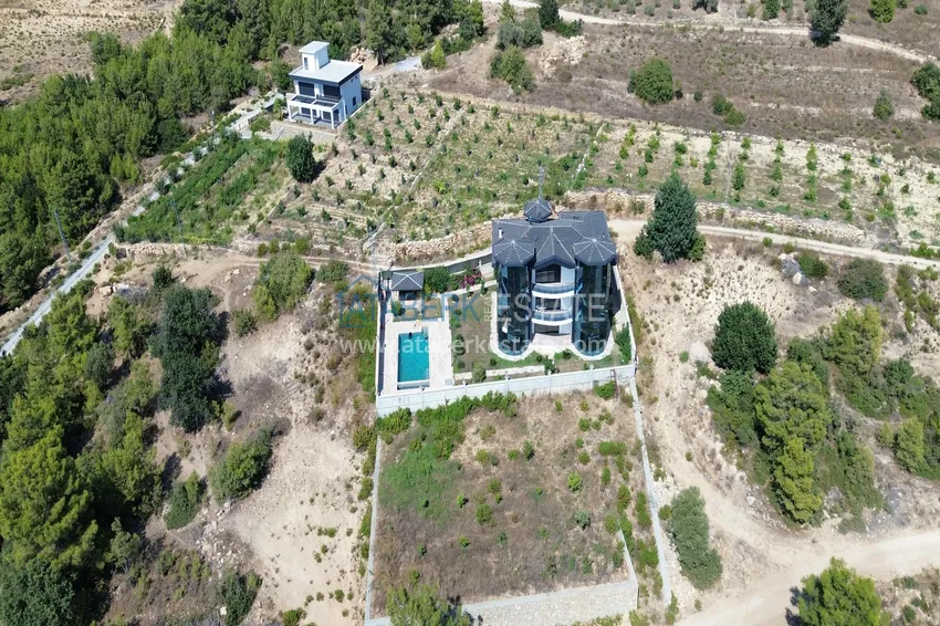 Luxury private villa in Alanya, Incekum district. Citizenship property 11 