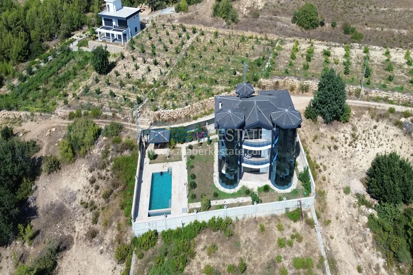 Luxury private villa in Alanya, Incekum district. Citizenship property 12 