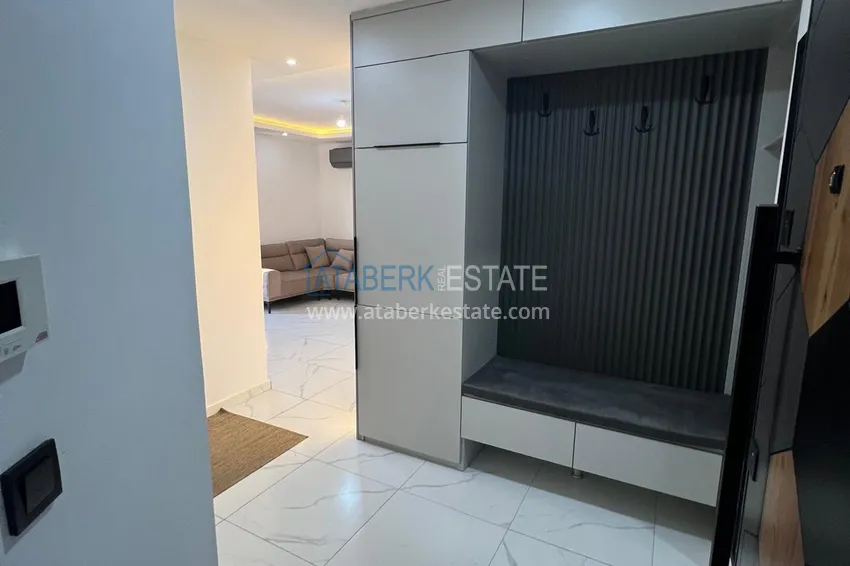 Purchase  Short-term rent - 2+1 penthouse in the center of Alanya, Cleopatra beach area No. 13 1 