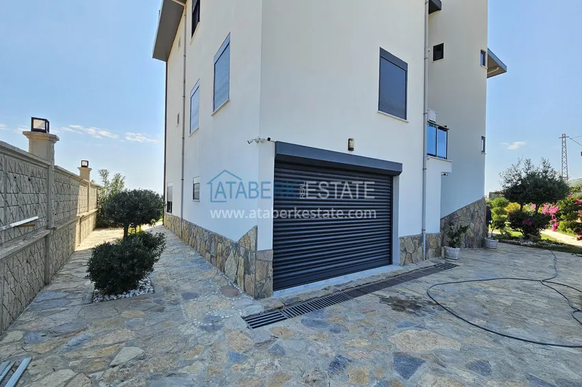Luxury private villa in Alanya, Incekum district. Citizenship property 16 