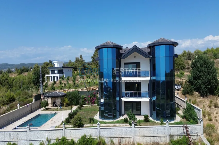 Luxury private villa in Alanya, Incekum district. Citizenship property 2 