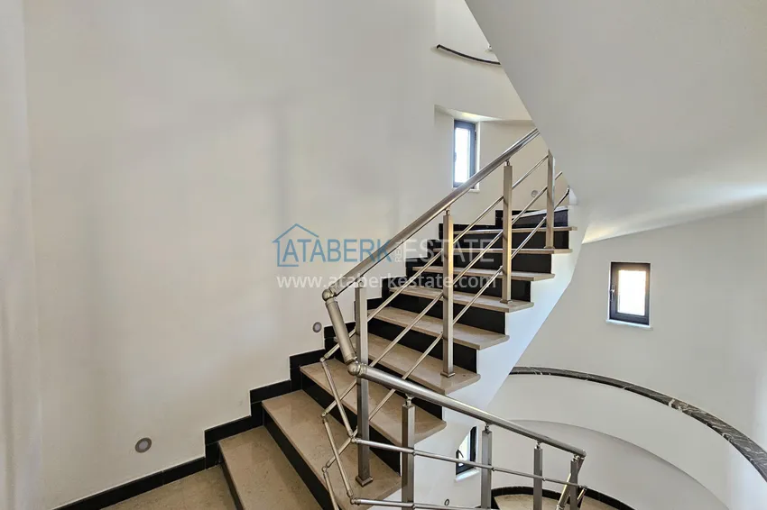 Purchase  Luxury private villa in Alanya, Incekum district. Citizenship property 41 