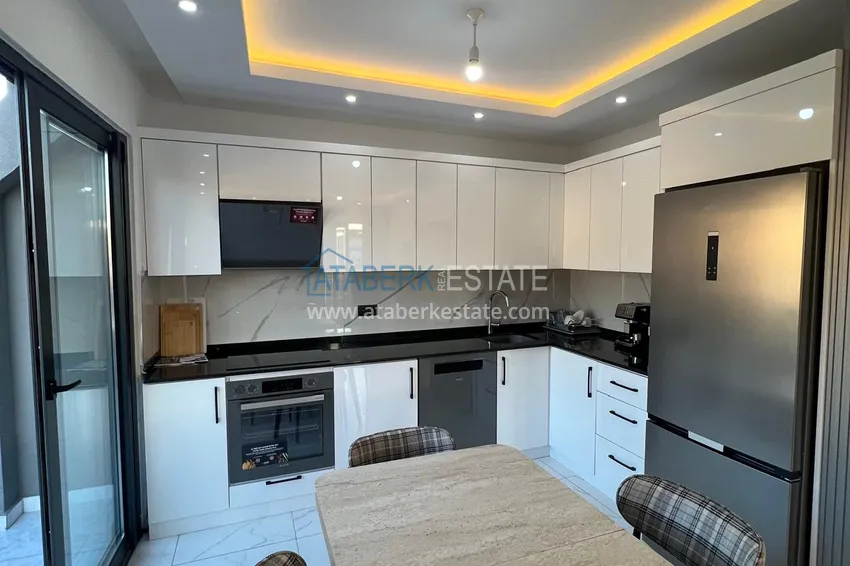 Purchase  Short-term rent - 2+1 penthouse in the center of Alanya, Cleopatra beach area No. 13 5 