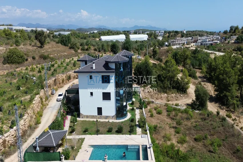 Luxury private villa in Alanya, Incekum district. Citizenship property 6 