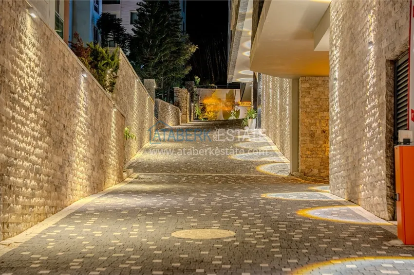 1+1 apartment on the first line in Kargicak - premium complex 9 