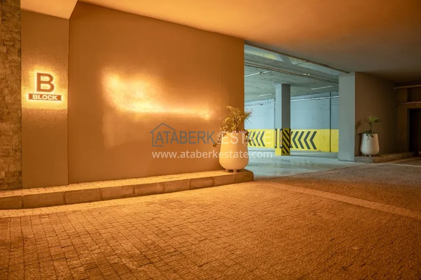 1+1 apartment on the first line in Kargicak - premium complex 10 