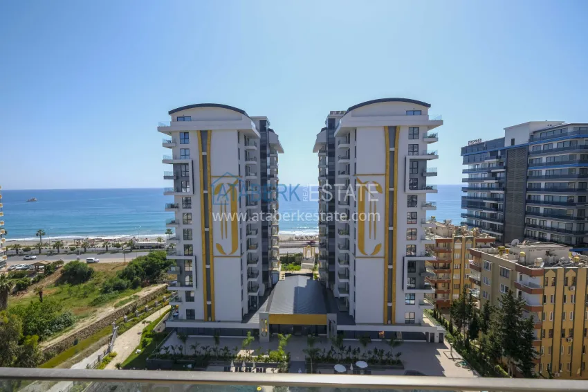 Purchase Apartment 1+1 on the beachfront in Mahmutlar — furnished and with panoramic sea views 13