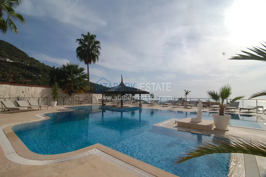 Luxury villa in Alanya, Bektash - private house with pool and panoramic surroundings 3