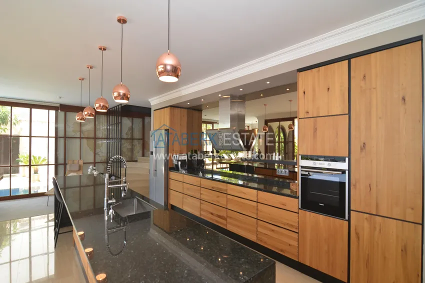 Purchase Luxury villa in Alanya, Bektash - private house with pool and panoramic surroundings 3