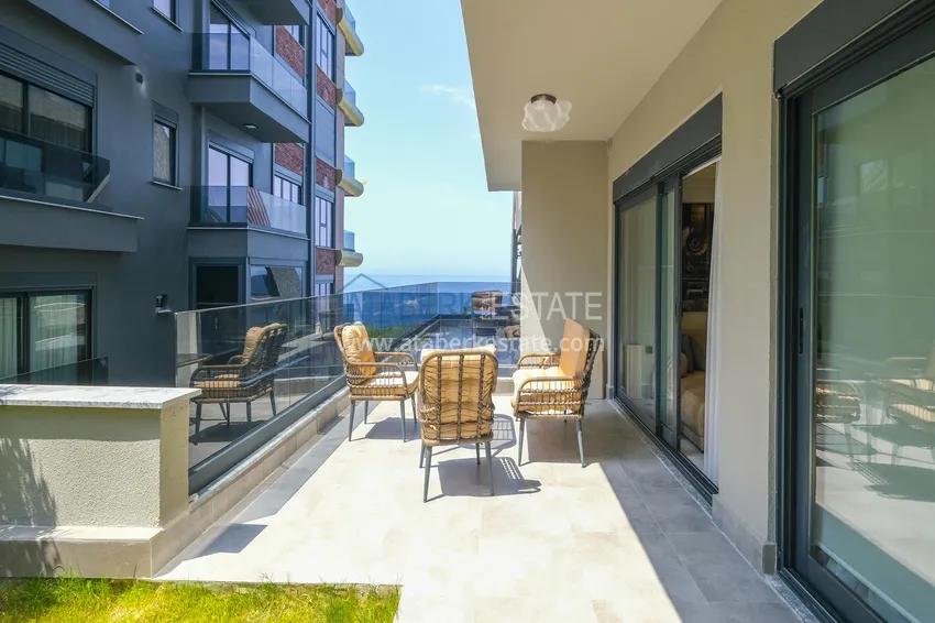 Purchase 1+1 apartment on the first line in Kargicak - premium complex 9 