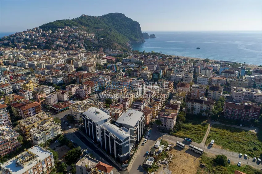 Apartment 1+1 in the center of Alanya for a residence permit - luxury residence 250 meters from Cleopatra Beach 1 