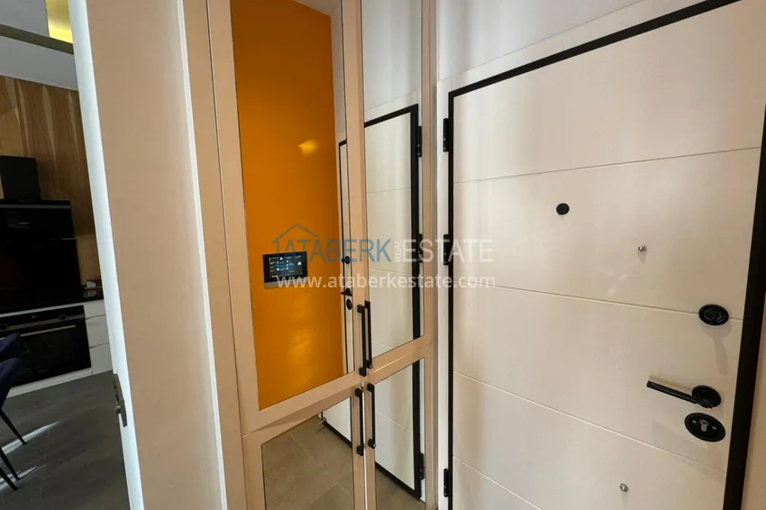 Purchase  Apartment 1+1 in the center of Alanya for a residence permit - luxury residence 250 meters from Cleopatra Beach 3 