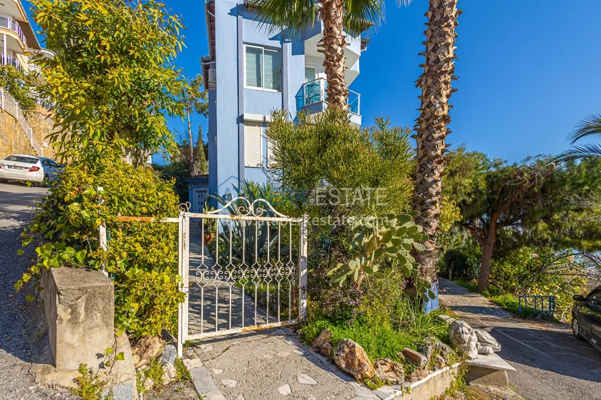 1+1 apartment in the center of Alanya, Kale Peninsula - furnished and with panoramic sea views 9 