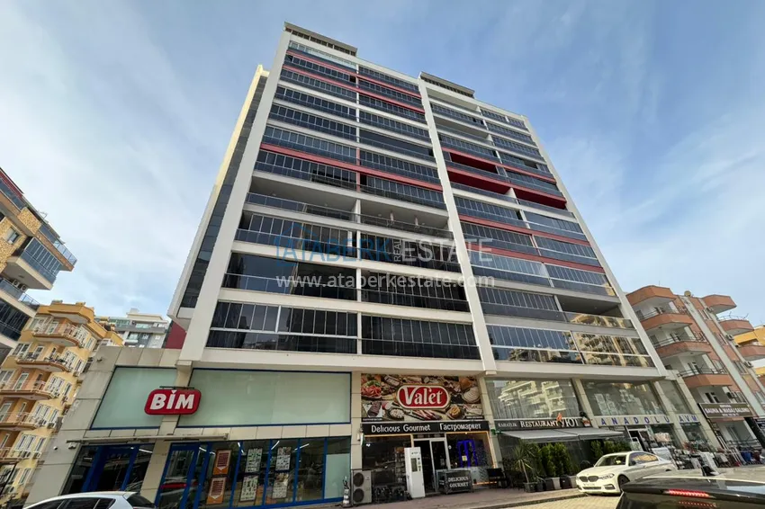 One bedroom apartment 83 m2 with furniture and a glazed balcony in the center of Mahmutlar - directly from the owner 2 