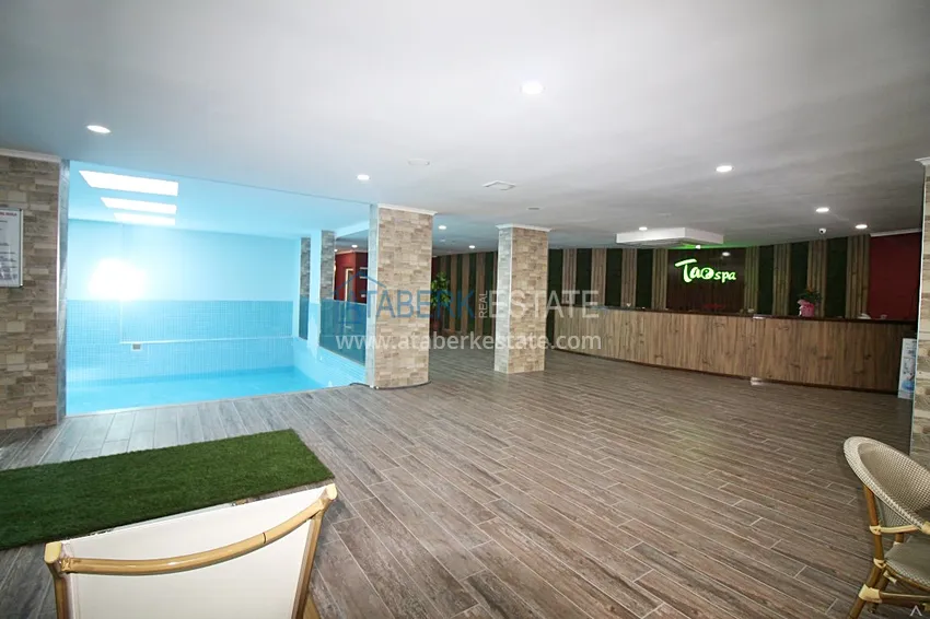 One bedroom apartment 83 m2 with furniture and a glazed balcony in the center of Mahmutlar - directly from the owner 14 