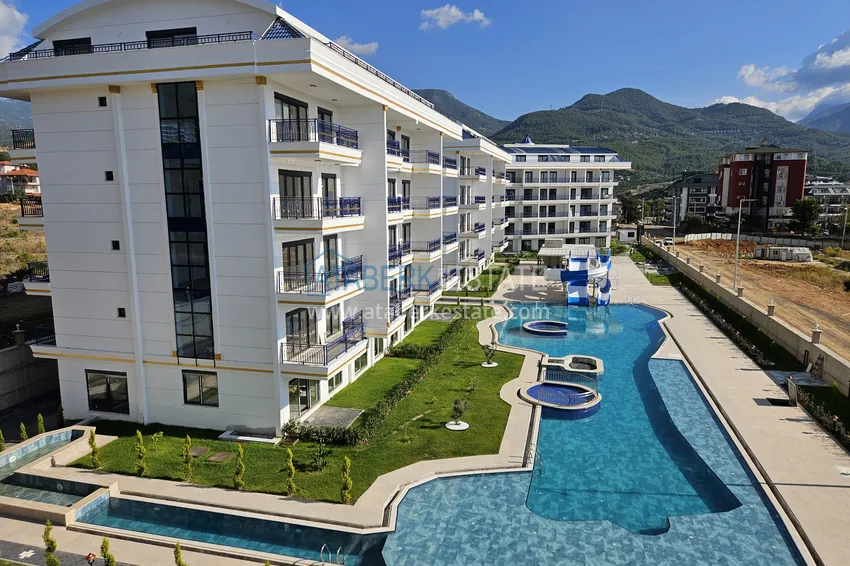 1+1 apartment with mountain views in Alanya, Oba district 5 