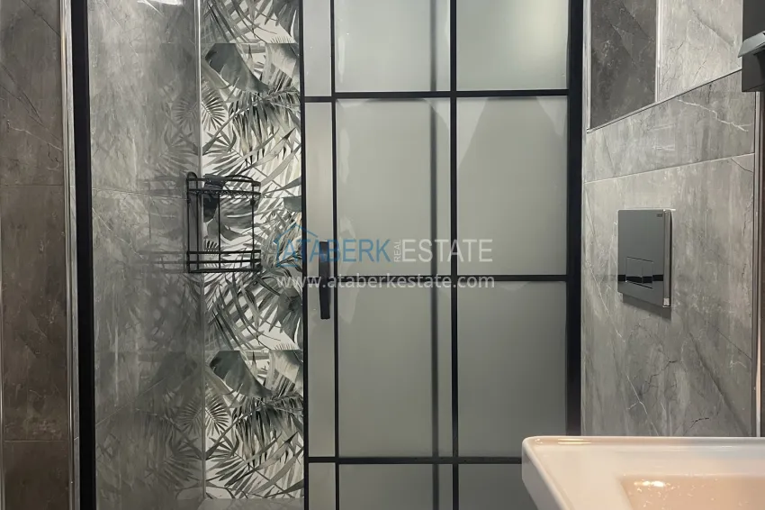 Purchase Apartment 2+1 on the beachfront in Mahmutlar - suitable for citizenship 15 