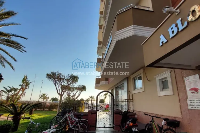 Apartment 2+1 in Mahmutlar on the first line — furnished and with direct sea views 9 