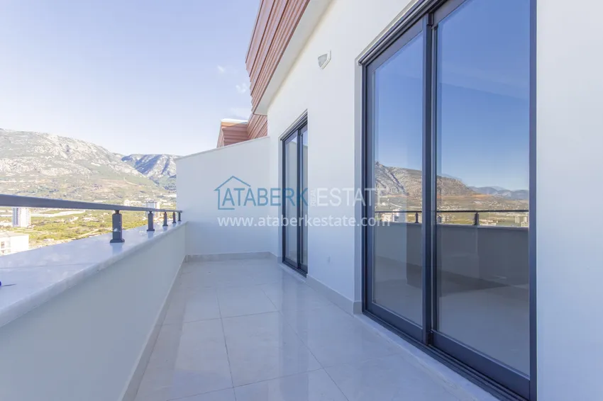 Purchase  Elite two-story penthouse 4+1 with sea and fortress views - Mahmutlar center 12 