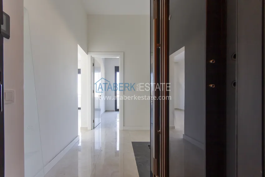 Purchase  Elite two-story penthouse 4+1 with sea and fortress views - Mahmutlar center 1 