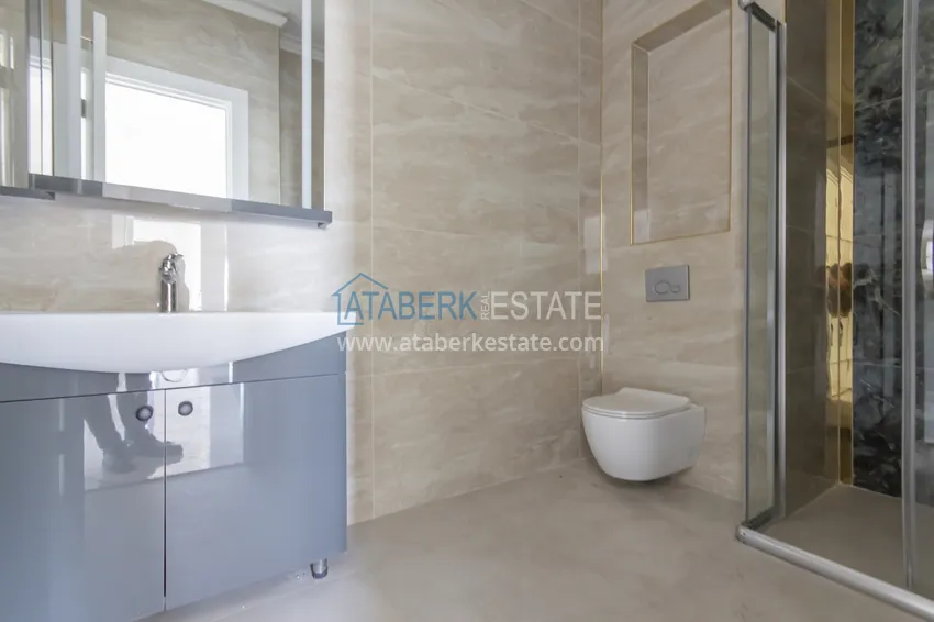 Purchase  Elite two-story penthouse 4+1 with sea and fortress views - Mahmutlar center 21 