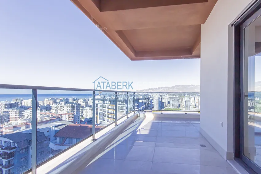 Purchase  Elite two-story penthouse 4+1 with sea and fortress views - Mahmutlar center 30 