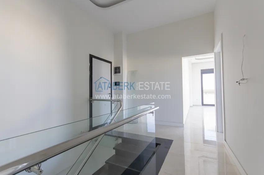 Purchase  Elite two-story penthouse 4+1 with sea and fortress views - Mahmutlar center 3 