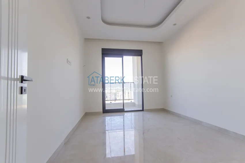 Purchase  Elite two-story penthouse 4+1 with sea and fortress views - Mahmutlar center 38 