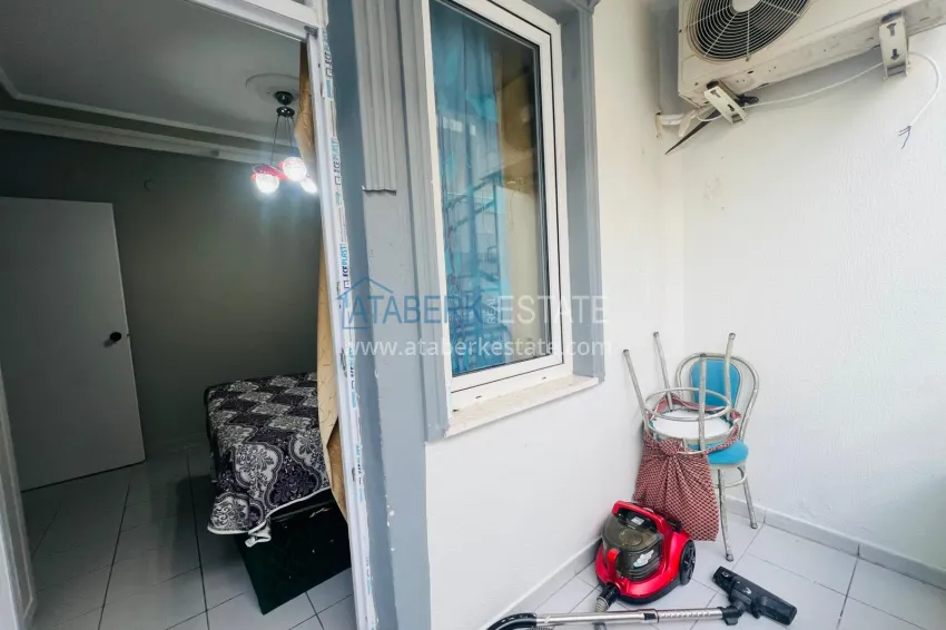 Purchase 1+1 apartment from the owner in the center of Alanya - fish market area, near Cleopatra Beach 11 