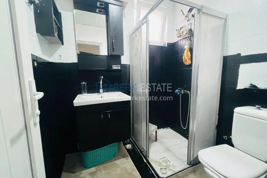 Purchase 1+1 apartment from the owner in the center of Alanya - fish market area, near Cleopatra Beach 12 