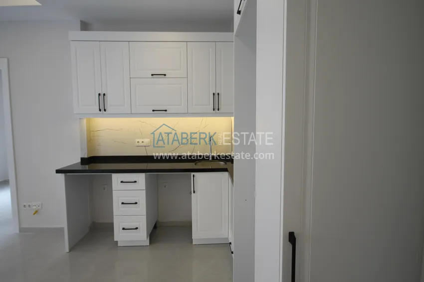 Purchase  2+1 apartments in the center of Alanya - Cleopatra district, 500 m from the sea 3 