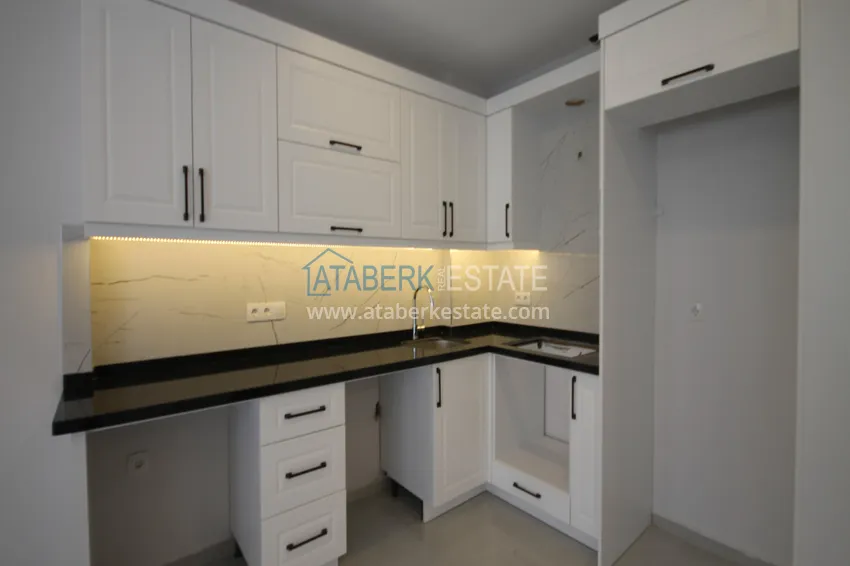 Purchase  2+1 apartments in the center of Alanya - Cleopatra district, 500 m from the sea 4 