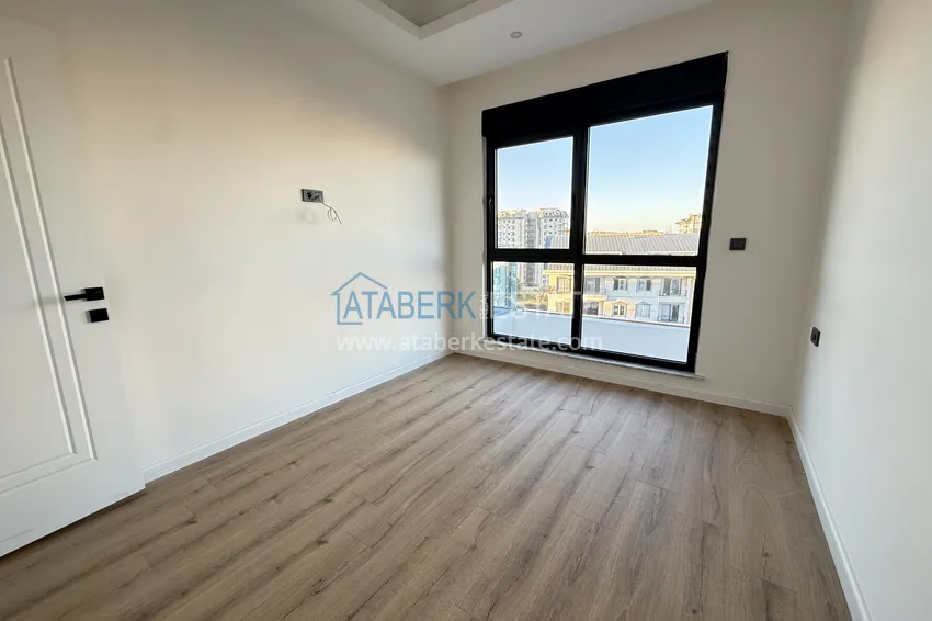 Purchase  1+1 apartment with mountain views in Mahmutlar - resort-format complex 10 