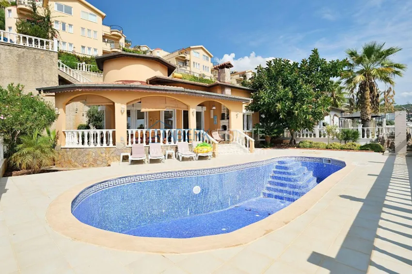 Private 2+1 villa with private pool - panoramic location, Mahmutlar 1